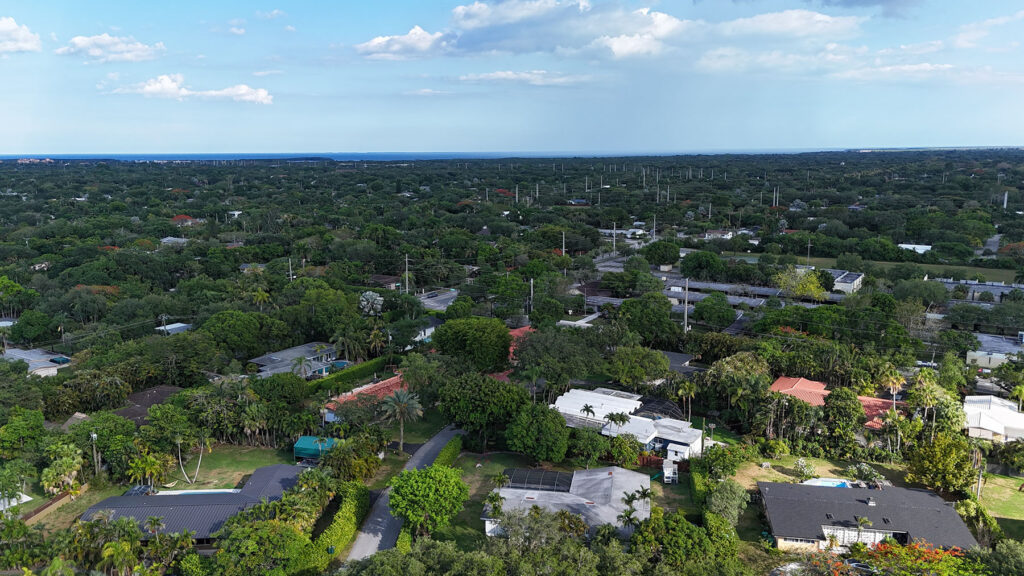 Pinecrest fl homes